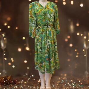 Elegant Long Sleeve Green Floral Dress